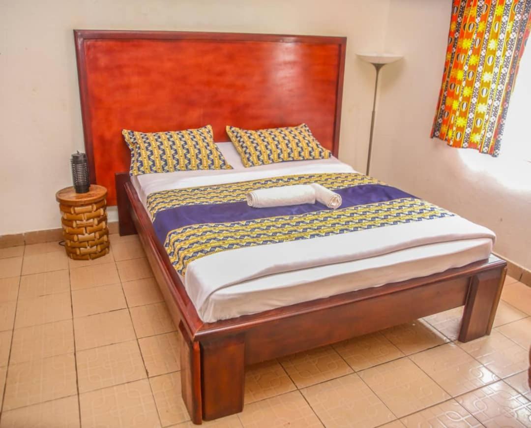 ホテル Fiiaa Yaoundé エクステリア 写真